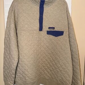 Patagonia Men's Quilted Crewneck Sweater in Tan with Blue Accents